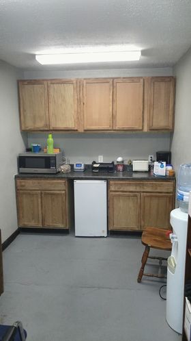 Excellent Lt Industrial Building : 917 6th Ave. , Greeley, CO 80631